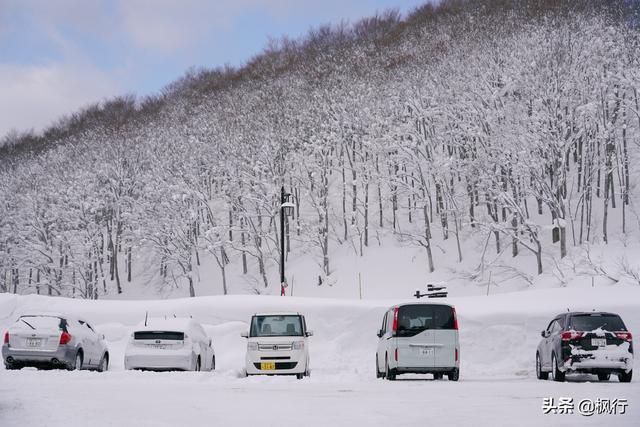 为什么日本人热爱泡温泉？泡过大山里的秘汤我找到了答案